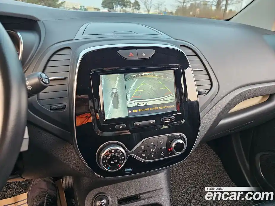 Renault QM3 2017 1.5 гидро в Москве, фото 7