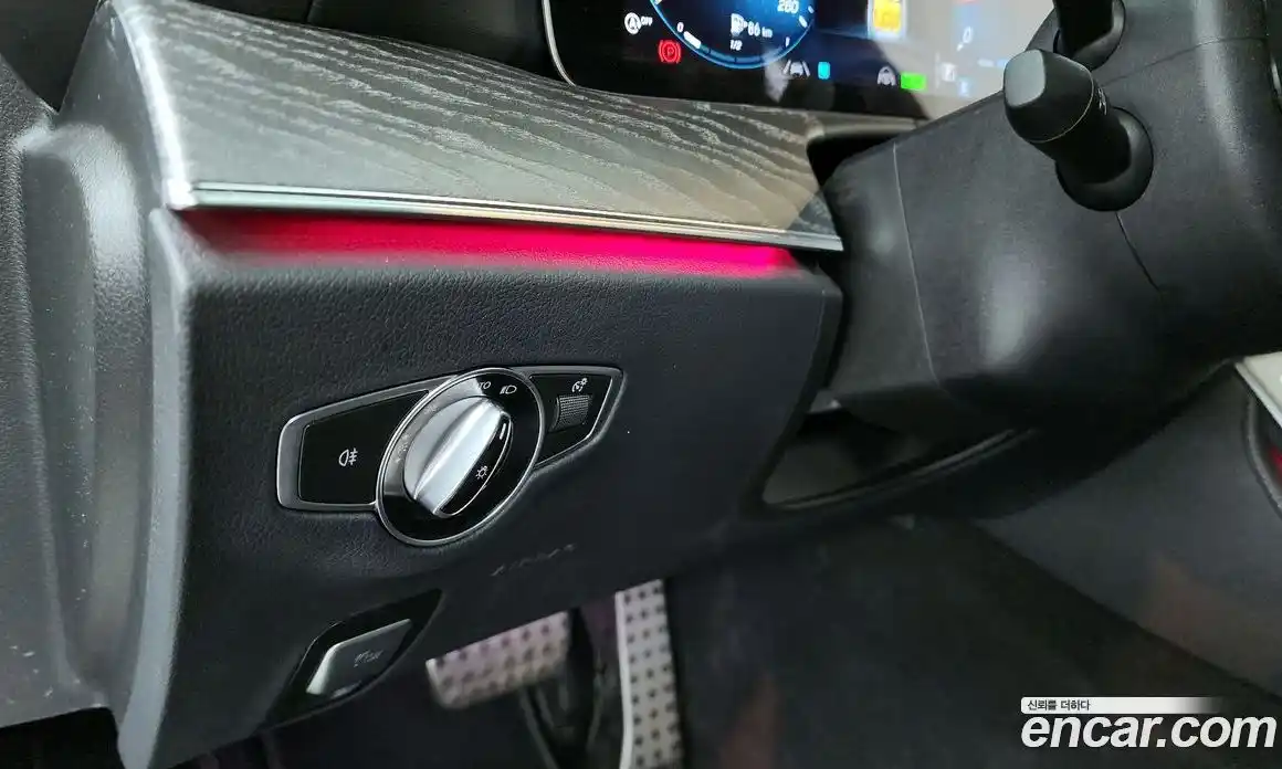 Mercedes-Benz E-Class 2021 2.0 гидро, фото 16
