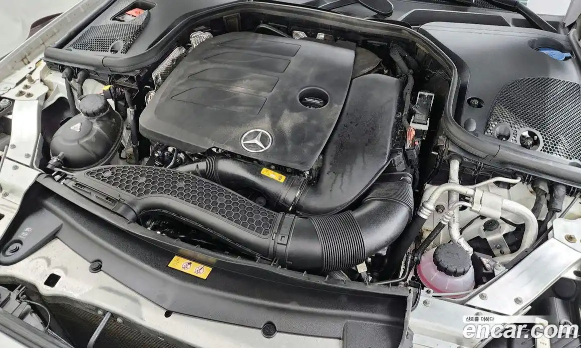 Mercedes-Benz E-Class 2021 2.0 гидро, фото 6