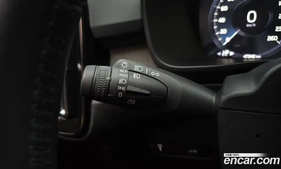 Volvo XC40 2021 2.0 гидро в Москве № 1008706, фото 17