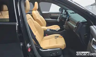 Volvo XC40 2021 2.0 гидро в Москве № 1008706, миниатюра 10