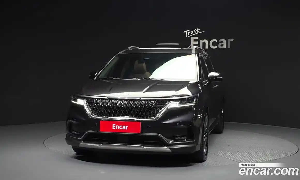 Kia Canival 2022 3.5 Автомат в Москве № 1009350, фото 3