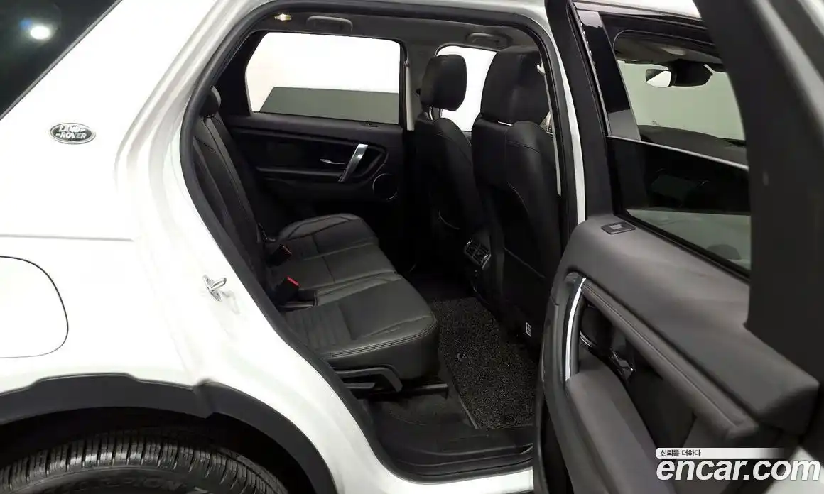 Land Rover Discovery Sport 2022 2.0 гидро в Москве № 1012940, фото 12