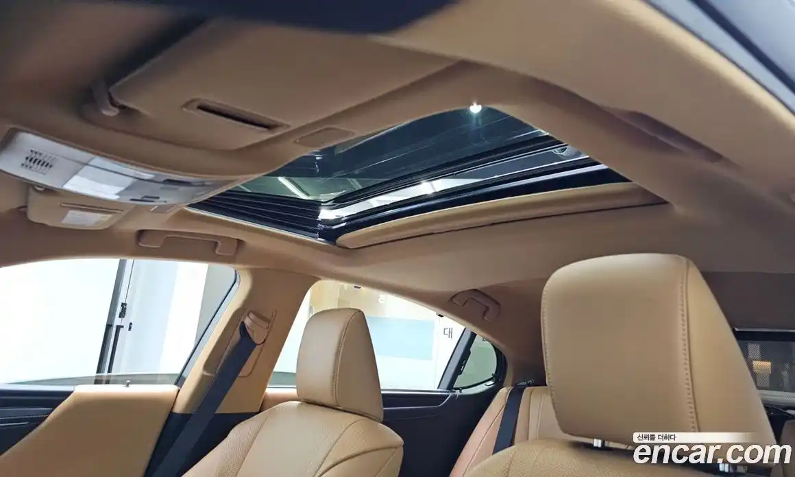 Lexus ES 2022 2.5 гидро в Москве № 1014441, фото 18