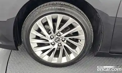 Lexus ES 2022 2.5 гидро в Москве № 1014441, миниатюра 5