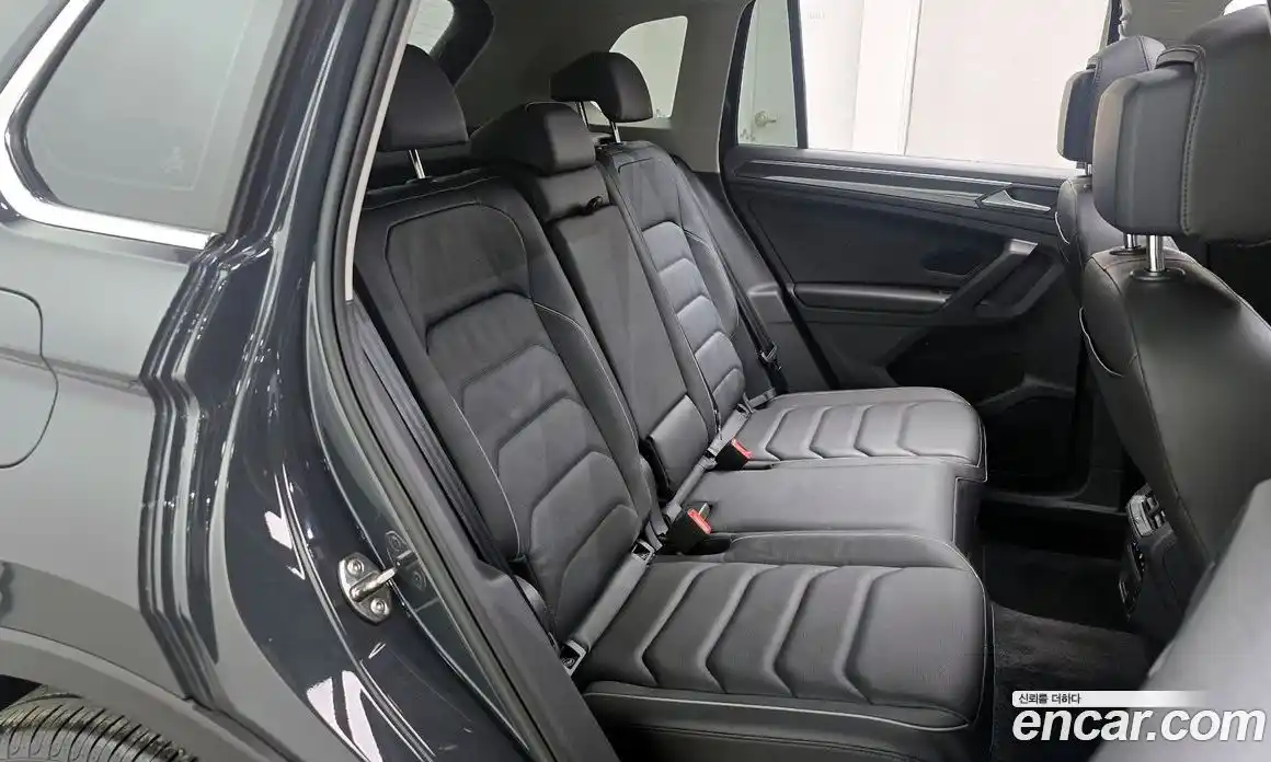 Volkswagen Tiguan 2022 2.0 гидро в Москве № 1014528, фото 12