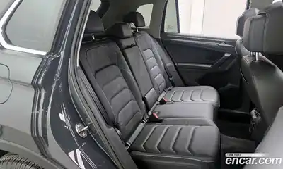 Volkswagen Tiguan 2022 2.0 гидро в Москве № 1014528, миниатюра 12