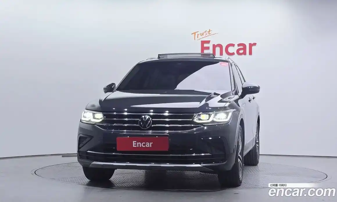 Volkswagen Tiguan 2022 2.0 гидро в Москве № 1014528, фото 3