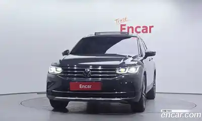 Volkswagen Tiguan 2022 2.0 гидро в Москве № 1014528, миниатюра 3