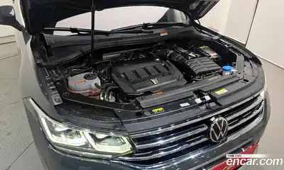 Volkswagen Tiguan 2022 2.0 гидро в Москве № 1014528, миниатюра 6