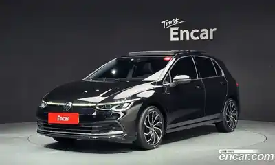 Volkswagen Golf, 2022