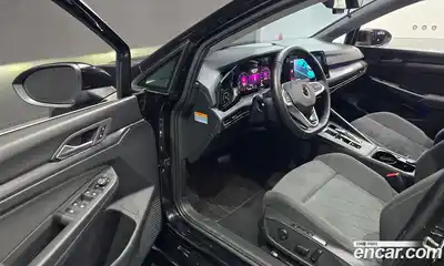Volkswagen Golf 2022 2.0 гидро в Москве № 1014610, миниатюра 11
