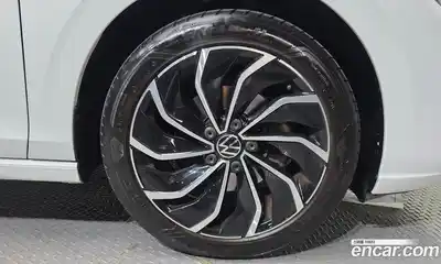 Volkswagen Golf 2023 2.0 гидро в Москве № 1014653, миниатюра 5