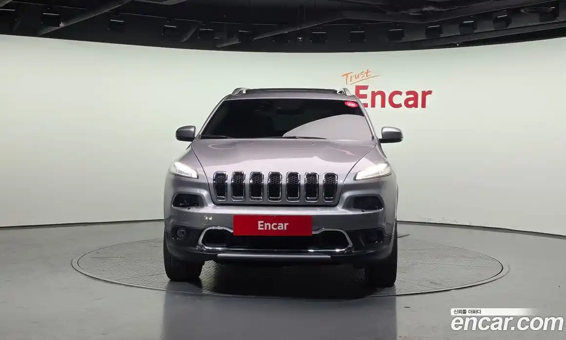 Jeep Cherokee 2018 2.2 гидро в Москве № 1015093, фото 3