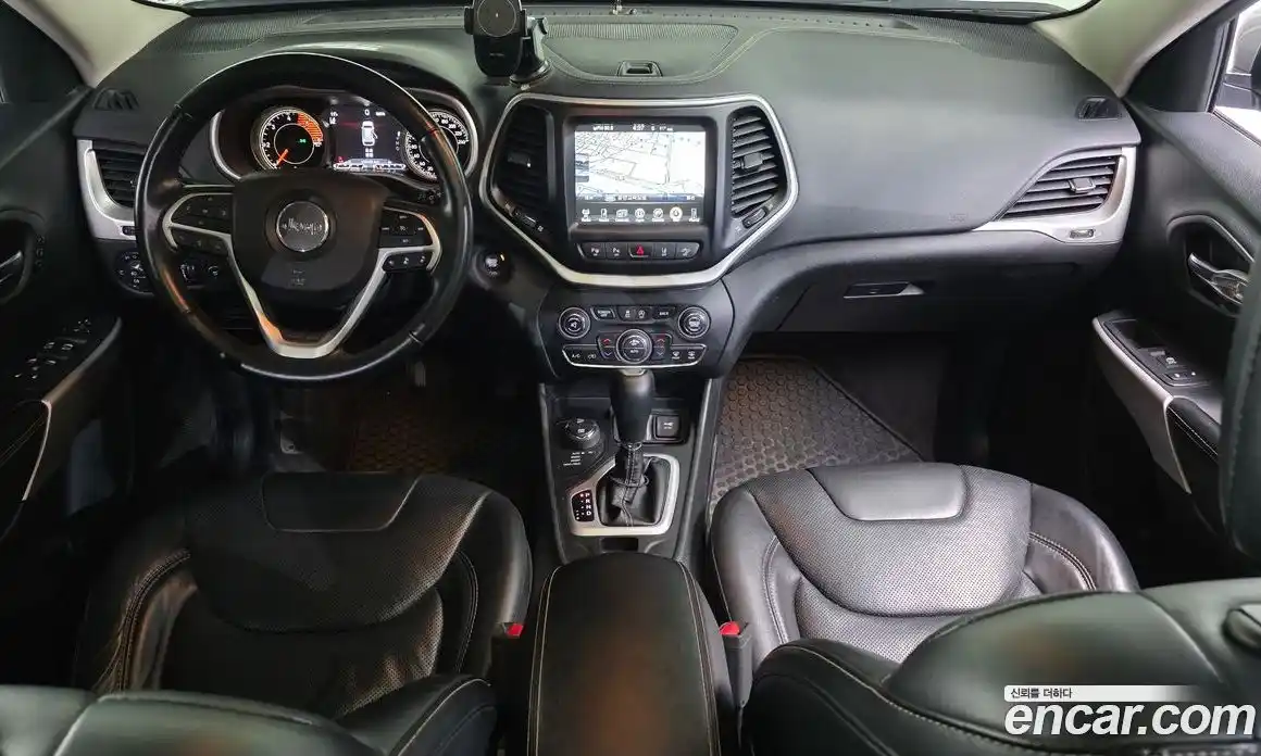 Jeep Cherokee 2018 2.2 гидро в Москве № 1015093, фото 7