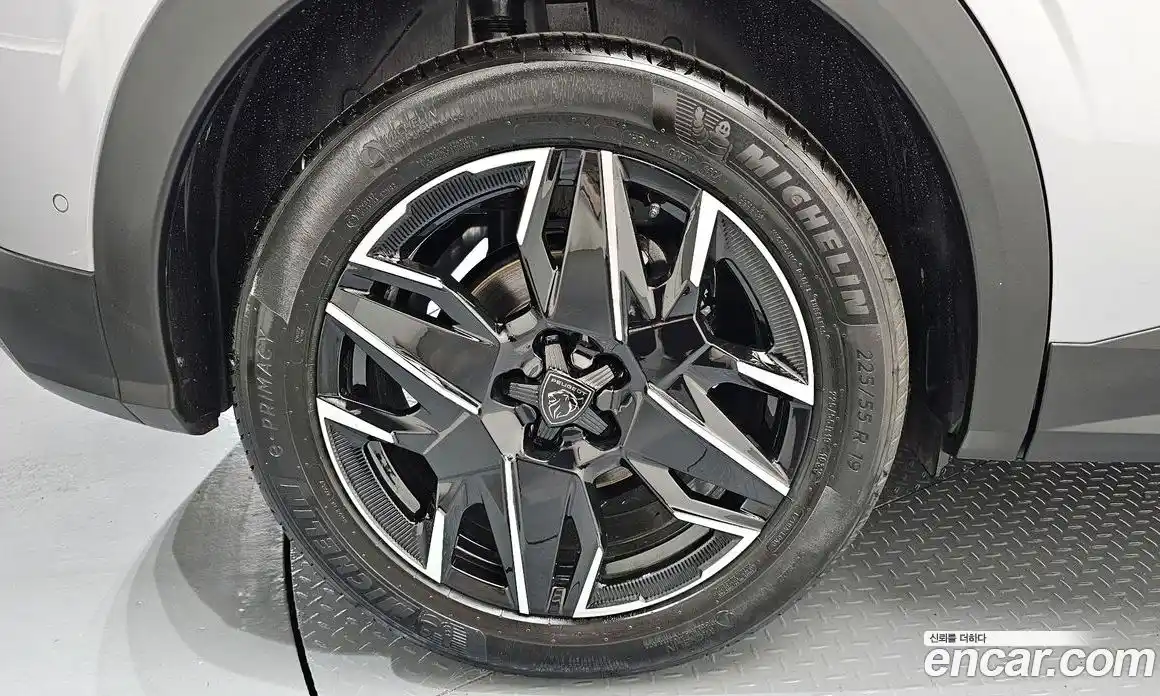 Peugeot 3008 2025 1.2 гидро в Москве № 1015776, фото 5