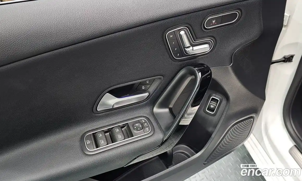 Mercedes-Benz A-Class 2020 2.0 гидро в Москве № 138289, фото 18