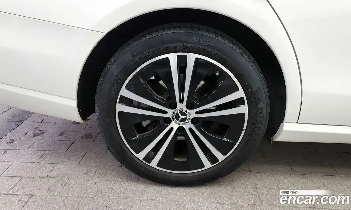 Mercedes-Benz E-Class 2020 2.0 гидро в Москве № 139926, фото 5