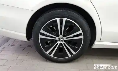 Mercedes-Benz E-Class 2020 2.0 гидро в Москве № 139926, миниатюра 5