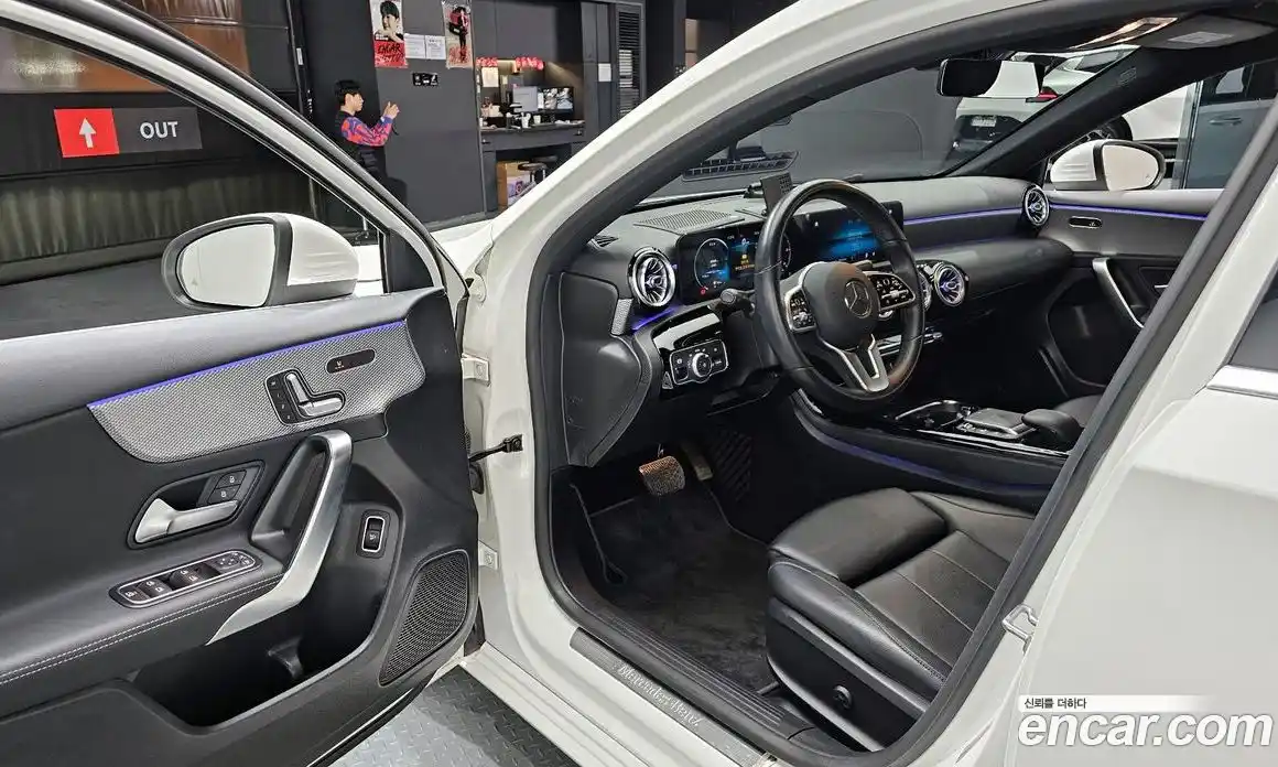 Mercedes-Benz A-Class 2021 1.9 гидро в Москве № 142580, фото 11
