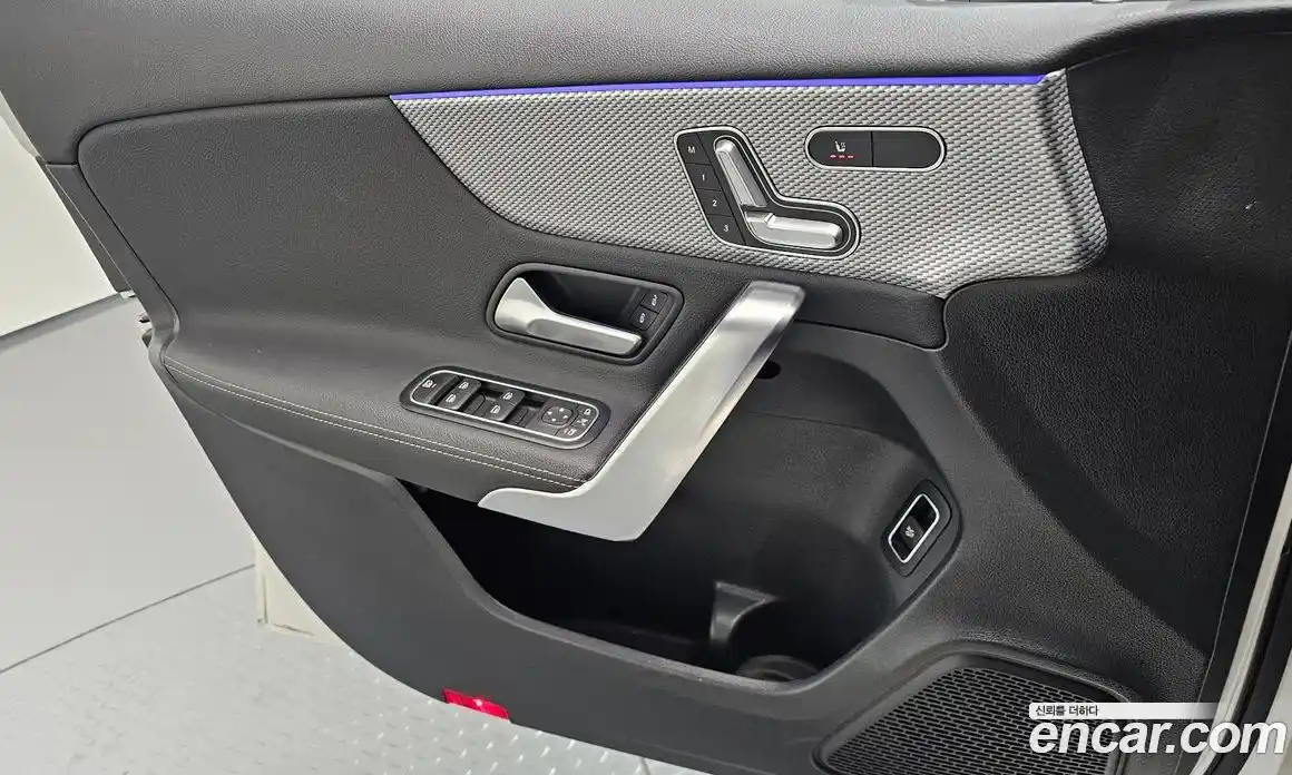 Mercedes-Benz A-Class 2021 1.9 гидро в Москве № 142580, фото 15