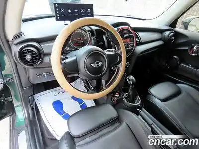 Mini Cooper 2014 1.5 гидро в Москве № 155340, миниатюра 7