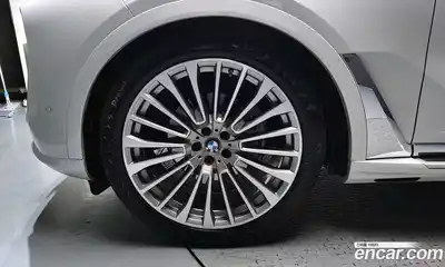 BMW X7 2023 3.0 гидро в Москве № 158057, миниатюра 4