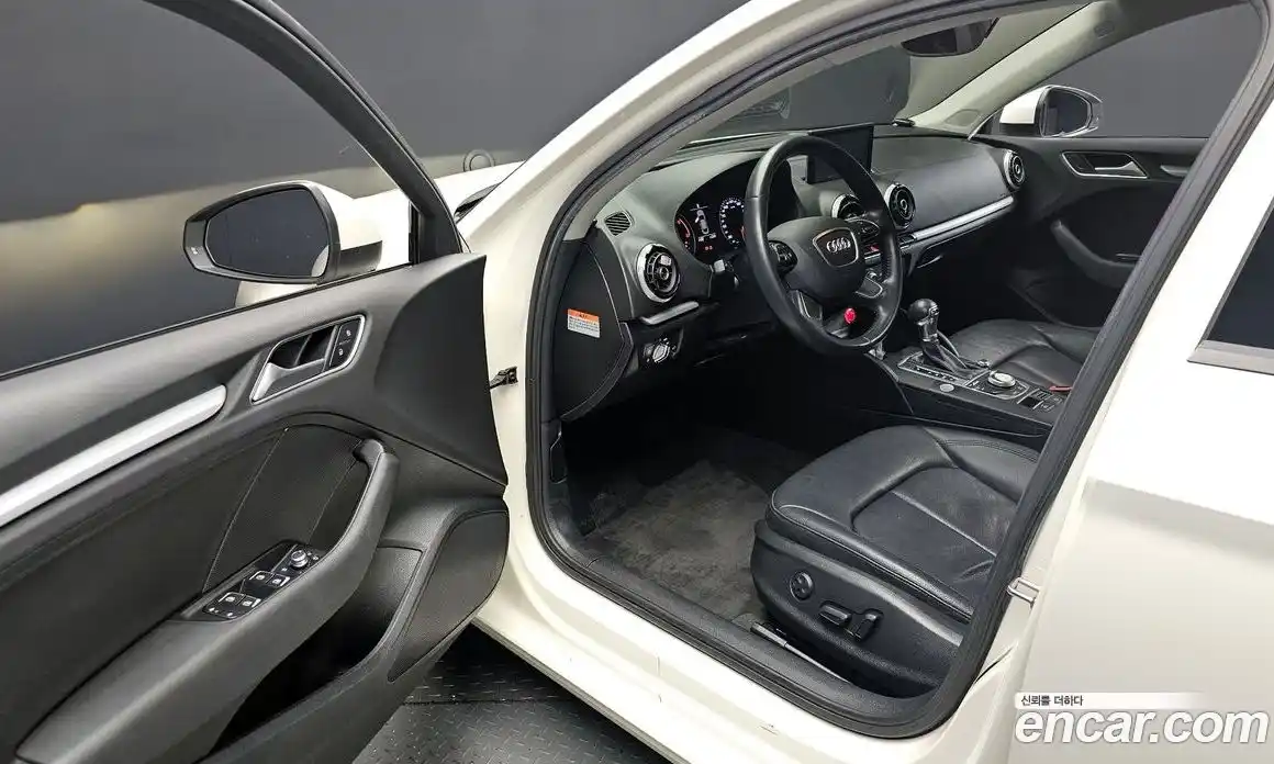 Audi A3 2015 1.6 гидро в Москве № 158273, фото 11