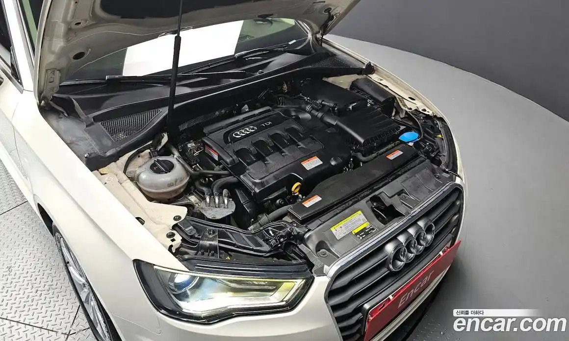 Audi A3 2015 1.6 гидро в Москве № 158273, фото 6