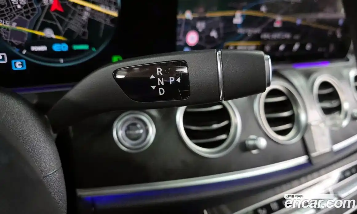 Mercedes-Benz E-Class 2023 1.9 гидро в Москве, фото 9