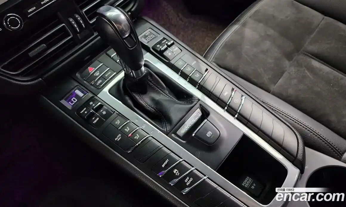 Porsche Macan 2019 2.0 гидро в Москве № 165376, фото 9