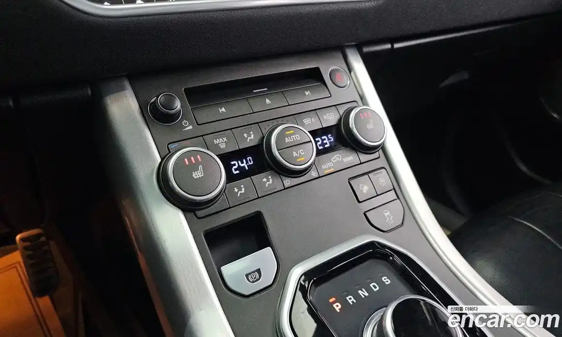 Land Rover Range-Rover Evoque 2018 2.0 гидро в Москве № 166371, фото 15
