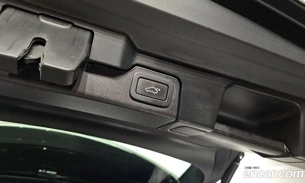 Land Rover Range-Rover Evoque 2018 2.0 гидро в Москве № 166371, фото 20