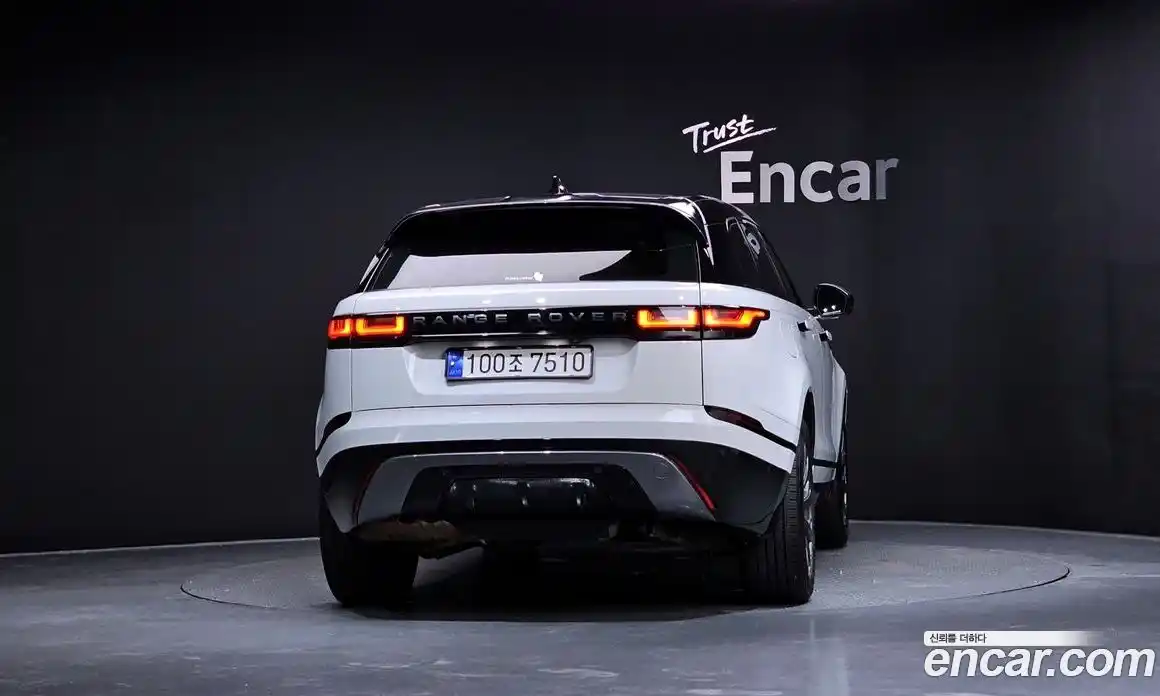 Land Rover Range-Rover Velar 2018 2.0 гидро в Москве № 166533, фото 4