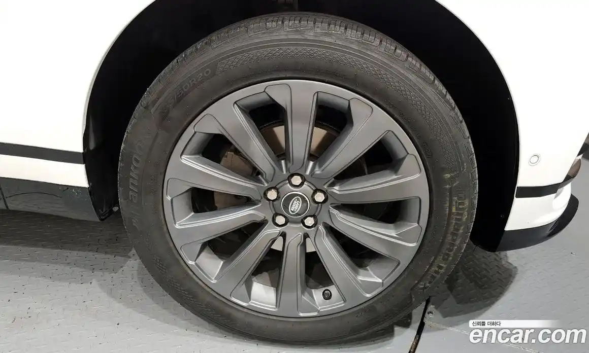 Land Rover Range-Rover Velar 2018 2.0 гидро в Москве № 166533, фото 5