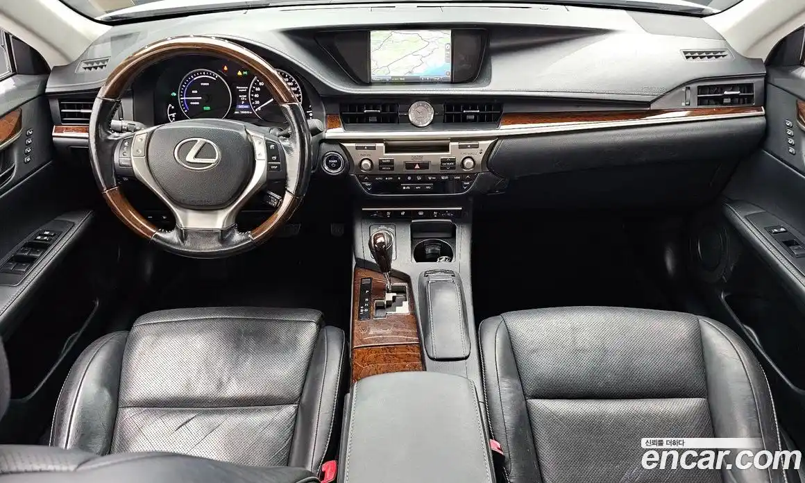 Lexus ES 2015 2.5 гидро в Москве № 168274, фото 7