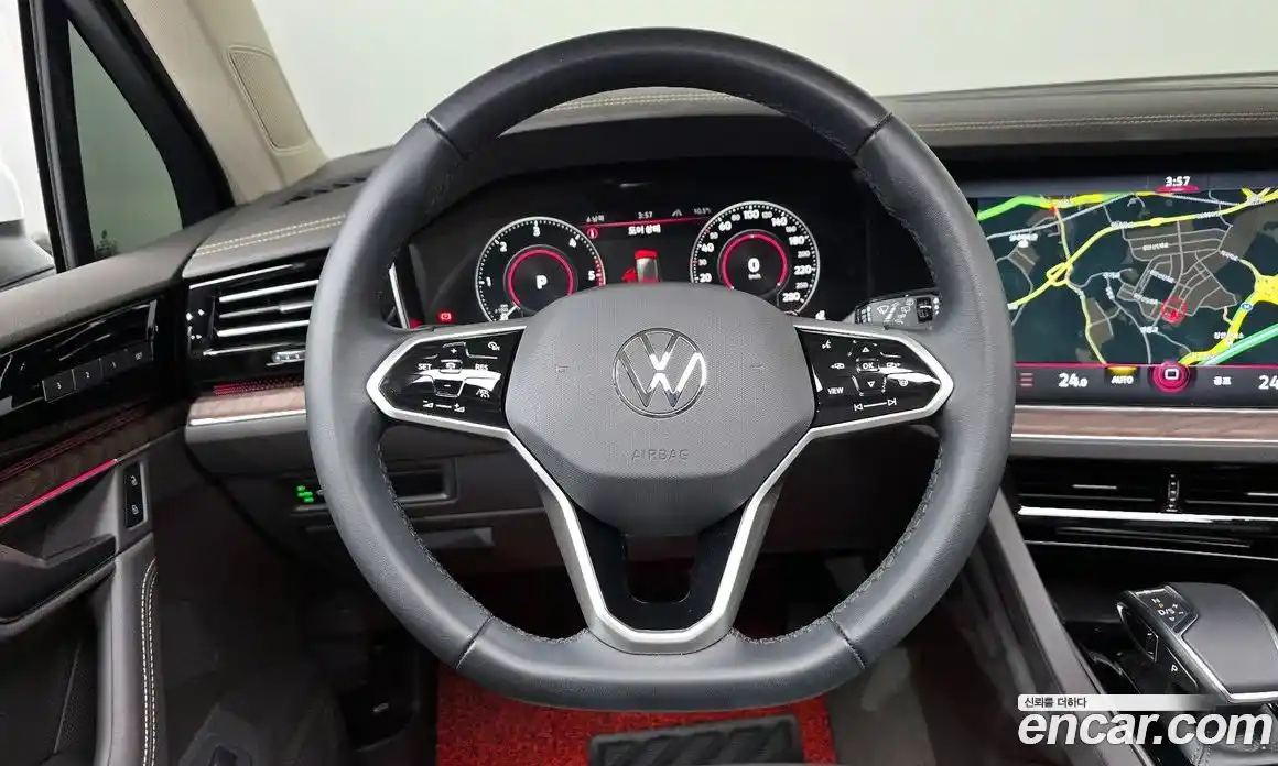 Volkswagen Touareg 2023 3.0 гидро в Москве № 168844, фото 13