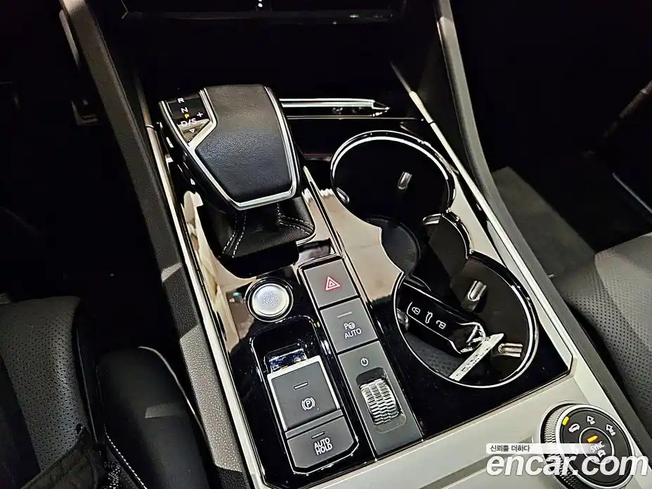 Volkswagen Touareg 2023 3.0 гидро в Москве № 169150, фото 9