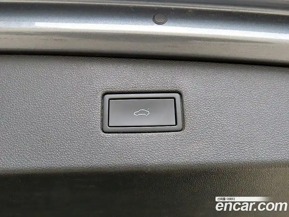 Volkswagen Tiguan 2023 2.0 гидро в Москве № 169165, фото 16