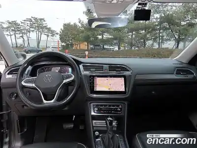 Volkswagen Tiguan 2023 2.0 гидро в Москве № 169165, миниатюра 7