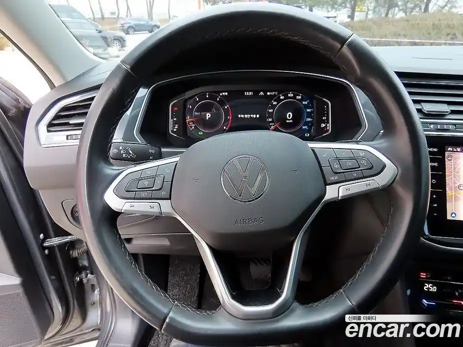 Volkswagen Tiguan 2023 2.0 гидро в Москве № 169165, фото 8