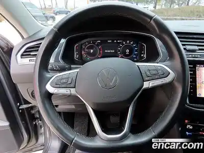 Volkswagen Tiguan 2023 2.0 гидро в Москве № 169165, миниатюра 8