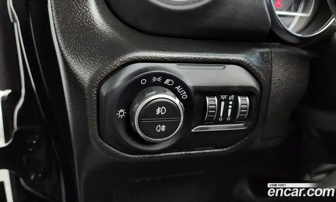 Jeep Wrangler 2022 2.0 гидро в Москве № 169472, фото 13