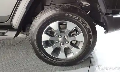 Jeep Wrangler 2022 2.0 гидро в Москве № 169472, миниатюра 4