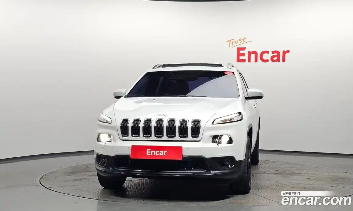 Jeep Cherokee 2017 2.4 гидро в Москве № 169782, фото 3