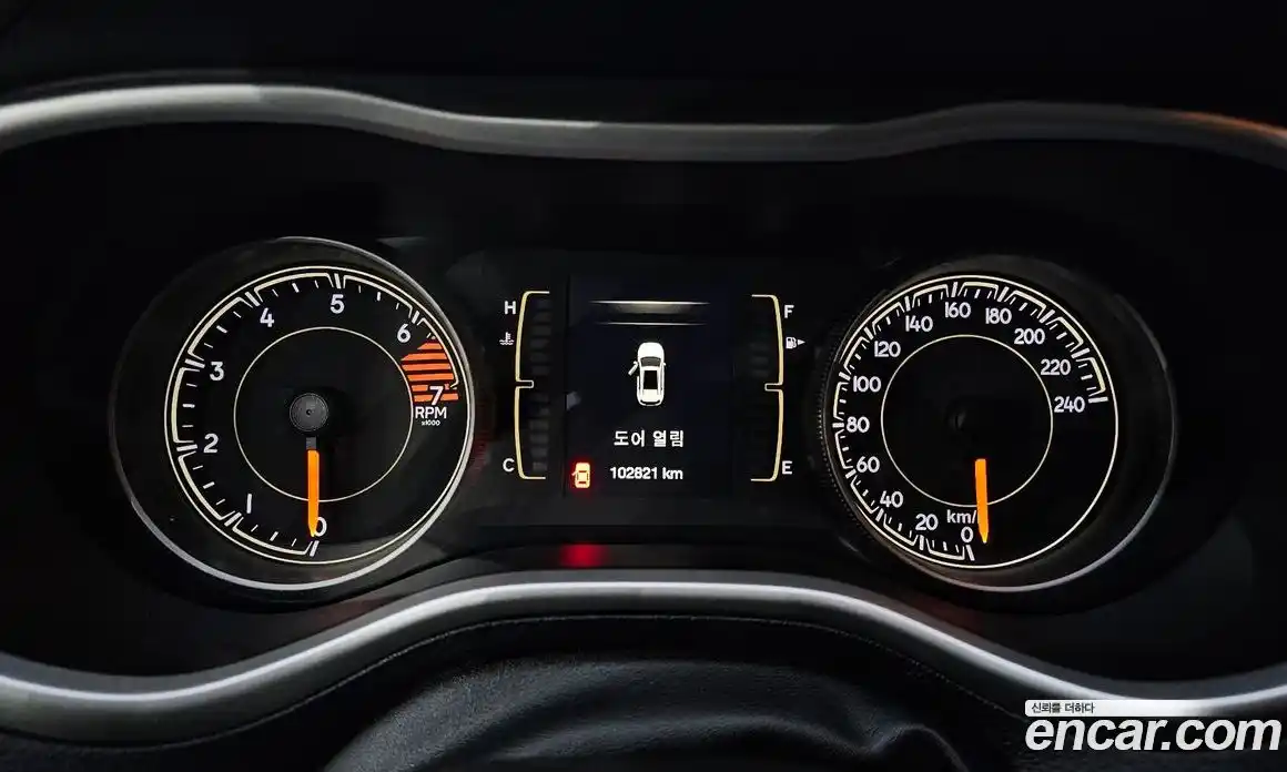 Jeep Cherokee 2017 2.4 гидро в Москве № 169782, фото 8