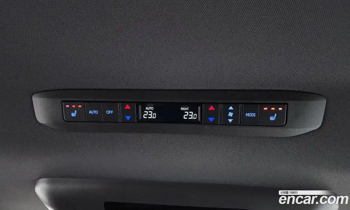 Toyota Sienna 2023 2.5 гидро в Москве № 170129, фото 18