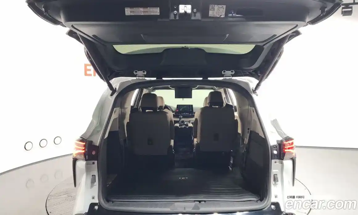 Toyota Sienna 2023 2.5 гидро в Москве № 170129, фото 20