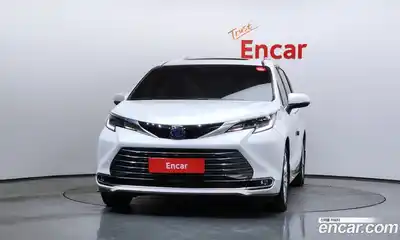 Toyota Sienna 2023 2.5 гидро в Москве № 170129, миниатюра 3