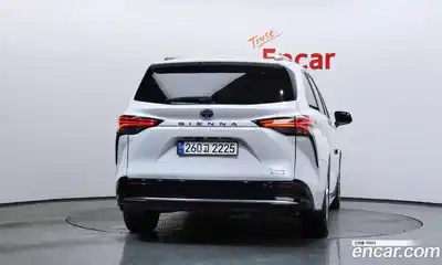 Toyota Sienna 2023 2.5 гидро в Москве № 170129, миниатюра 4